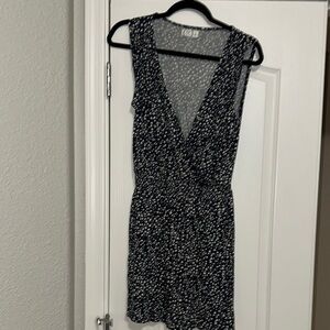 Maurices Navy and White Sleeveless V-Neck Romper size medium